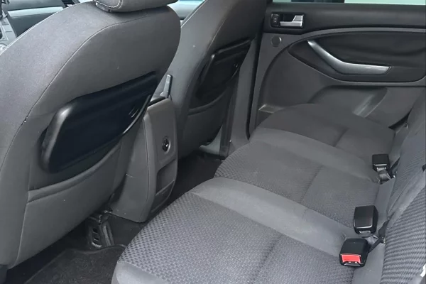 Auto in Vendita a Tirana - 3,200 Euro