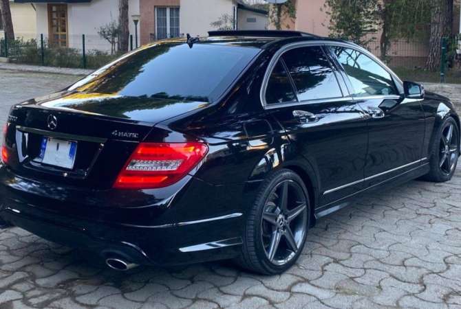 Auto in Vendita a Durazzo, Mercedes-Benz, 2012 gasoline-gas,Kambio Automatik Pagamento 8,800  Euro.