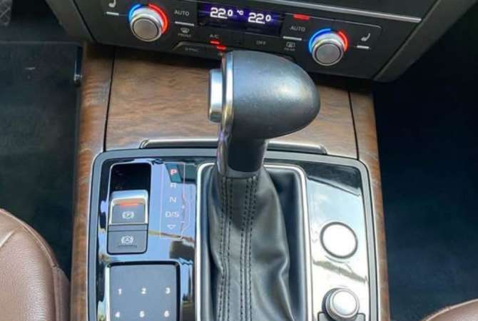 Auto in Vendita a Durazzo, Audi, 2015 Diesel,Kambio Automatik Pagamento 12,200  Euro.