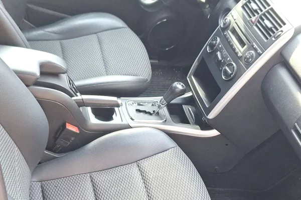 Auto in Vendita a Elbasan, Mercedes-Benz, 2009 gasoline-gas,Kambio Automatik Pagamento 4,800  Euro.