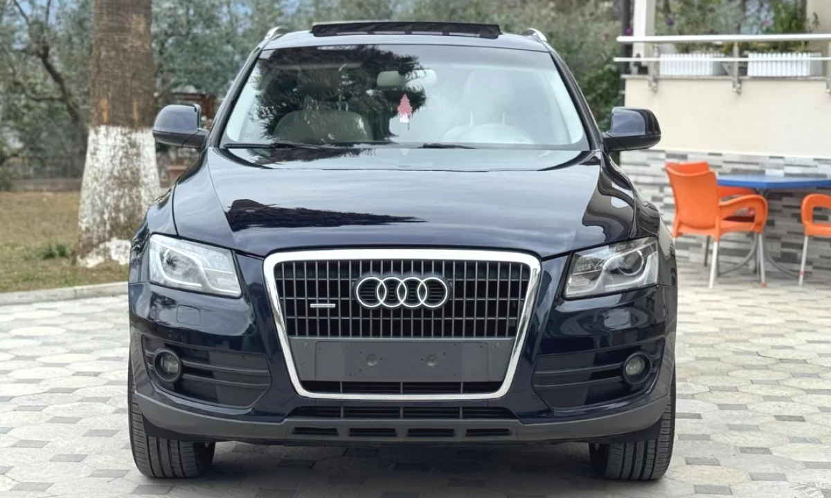 Auto in Vendita a Tirana, Audi, 2010 Diesel,Kambio Automatik Pagamento 8,800  Euro.