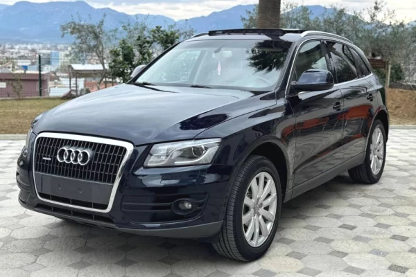 Auto in Vendita a Tirana, Audi, 2010 Diesel,Kambio Automatik Pagamento 8,800  Euro.