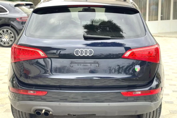 Auto in Vendita a Tirana, Audi, 2010 Diesel,Kambio Automatik Pagamento 8,800  Euro.