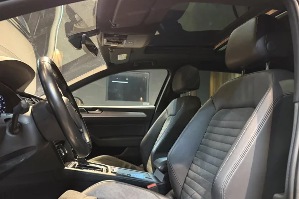 Auto in Vendita a Pristina, Volkswagen, 2018 Diesel,Kambio Automatik Pagamento 13,800  Euro.