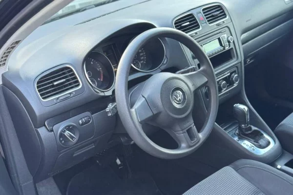 Auto in Vendita a Tirana, Volkswagen, 2010 Diesel,Kambio Automatik Pagamento 6,500  Euro.