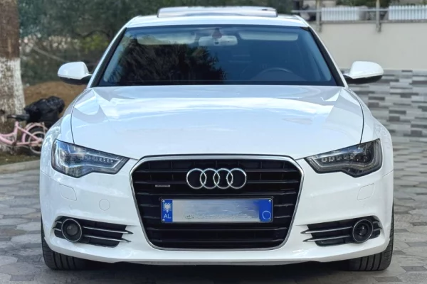 Auto in Vendita a Tirana, Audi, 2012 Diesel,Kambio Automatik Pagamento 8,400  Euro.