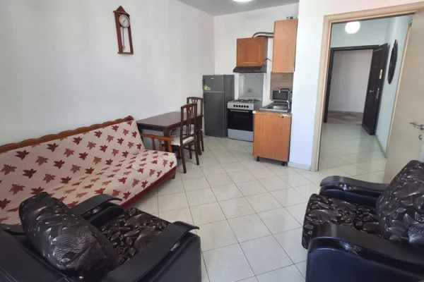 Shtepi me qera Apartament ne Tirane, 1+1, Mobilimi E mobiluar, Pagesa 40,000  Leke.