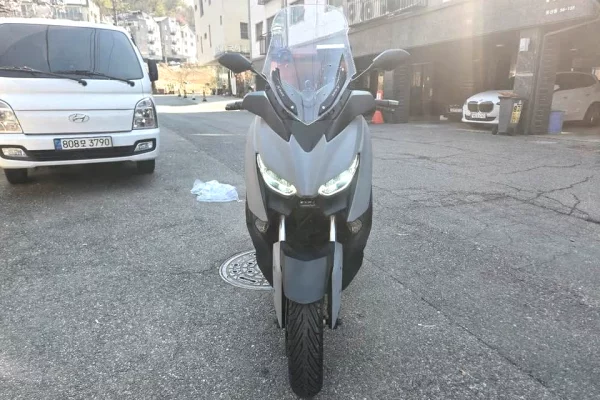 🏍️ Vjen me Porosi nga Korea – Yamaha X-Max 300 🇰🇷