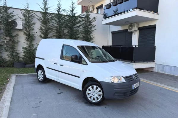Auto in Vendita a Mitrovica, Volkswagen, 2007 Diesel,Kambio Manual Pagamento 3,650  Euro.