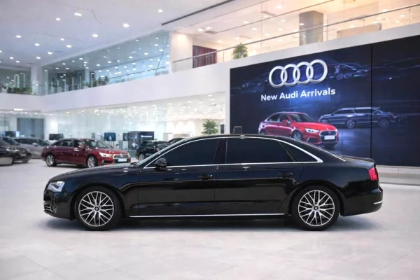 Auto in Vendita a Santa Quaranta, Audi, 2013 Diesel,Kambio Automatik Pagamento 15,500  Euro.