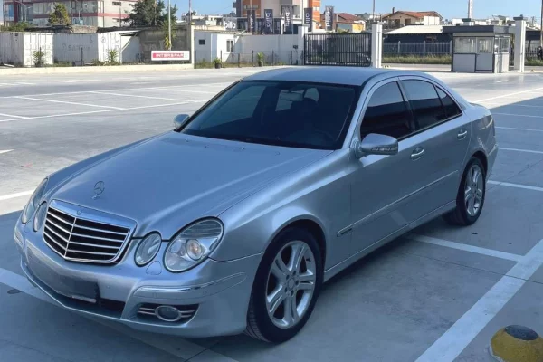 Auto in Vendita a Fier, Mercedes-Benz, 2007 Diesel,Kambio Automatik Pagamento 550,000  Leke.