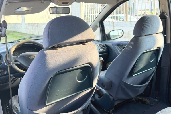 Auto in Vendita a Durazzo - 1,900 Euro