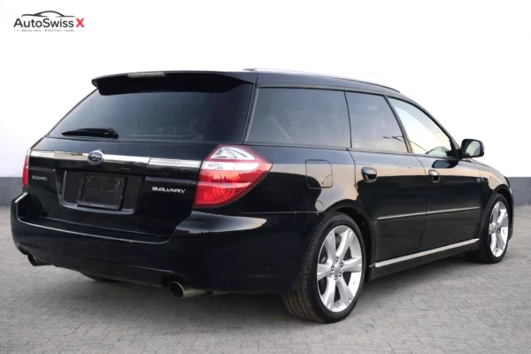 Makina ne shitje ne Elbasan, Subaru, 2009 Benzine,Kambio Automatik Pagesa 450,000  Leke.