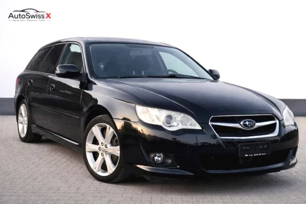 Makina ne shitje ne Elbasan, Subaru, 2009 Benzine,Kambio Automatik Pagesa 450,000  Leke.