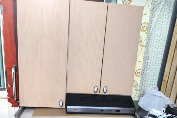 Mobilje dhe Elektroshtepiake ne Tirane - 15,000 Leke