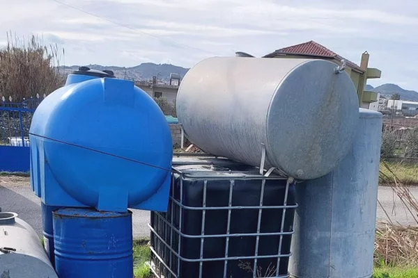 Artikuj te ndryshem ne Tirane - 9,000 Leke