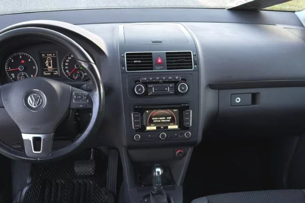 Makina ne shitje ne Elbasan, Volkswagen, 2012 Diesel,Kambio Automatik Pagesa 7,800  Euro.