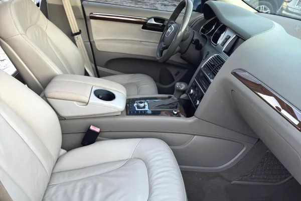 Makina ne shitje ne Tirane, Audi, 2013 Diesel,Kambio Automatik Pagesa 10,900  Euro.