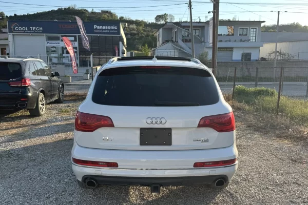 Makina ne shitje ne Tirane, Audi, 2013 Diesel,Kambio Automatik Pagesa 10,900  Euro.