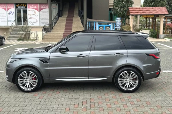 Makina ne shitje ne Shkoder, Rover, 2015 Diesel,Kambio Automatik Pagesa 22,500  Euro.
