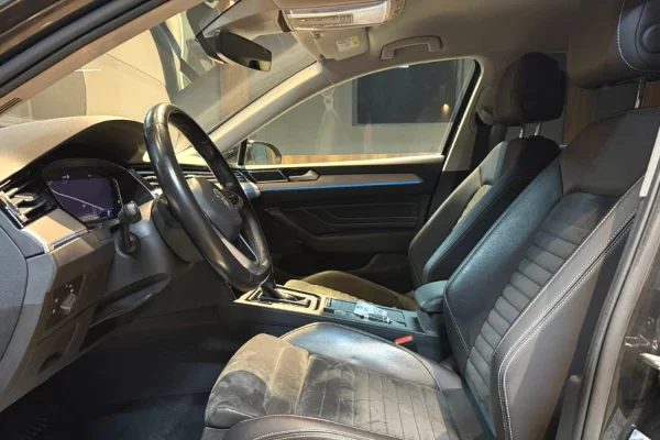 Makina ne shitje ne Prishtine, Volkswagen, 2020 Diesel,Kambio Automatik Pagesa 19,800  Euro.