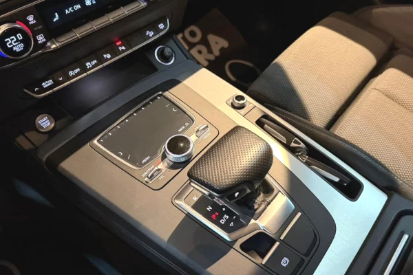 Makina ne shitje ne Prishtine, Audi, 2017 Diesel,Kambio Automatik Pagesa 27,900  Euro.