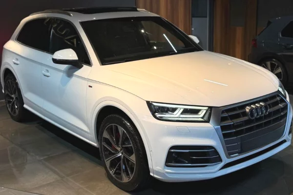 Makina ne shitje ne Prishtine, Audi, 2017 Diesel,Kambio Automatik Pagesa 27,900  Euro.