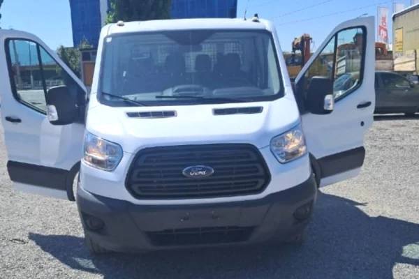 Makina ne shitje ne Tirane, Ford, 2016 Diesel,Kambio Manual Pagesa 1,350,000  Leke.
