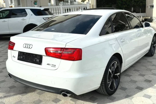 Auto in Vendita a Durazzo, Audi, 2014 Diesel,Kambio Automatik Pagamento 8,500  Euro.