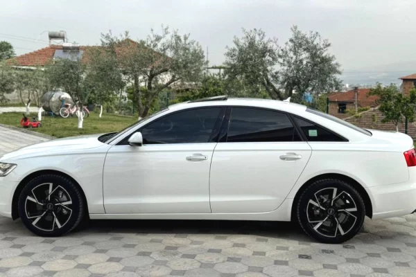 Auto in Vendita a Durazzo, Audi, 2014 Diesel,Kambio Automatik Pagamento 8,500  Euro.