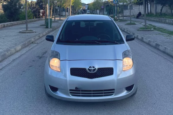 Makina ne shitje ne Tirane - 355,000 Leke