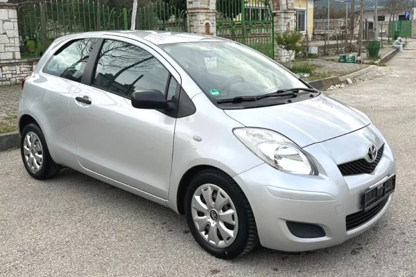 Makina ne shitje ne Vlore - 3,000 Euro