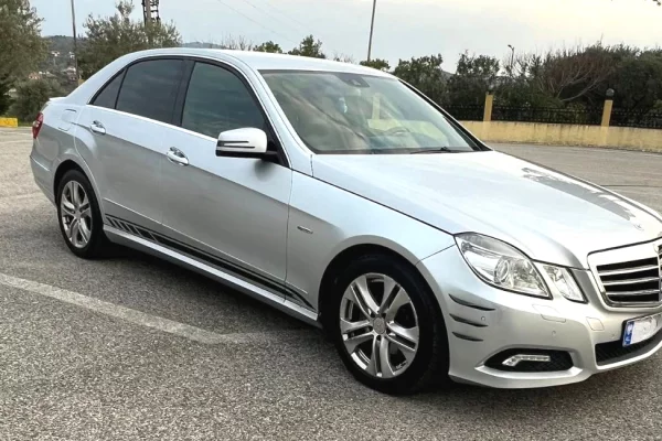 🚗 Shitet Mercedes-Benz E-Class W212 E220 – Automat