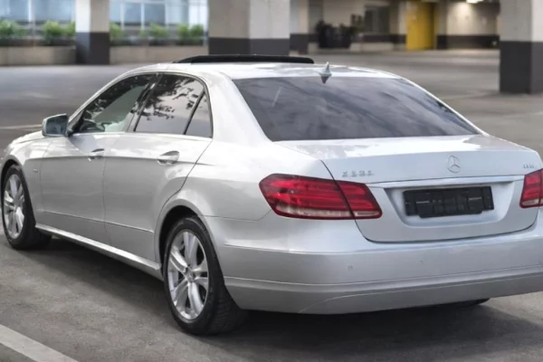 Makina ne shitje ne Tirane, Mercedes-Benz, 2011 Diesel,Kambio Automatik Pagesa 7,500  Euro.