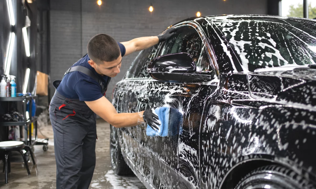 Njoftime Pune ne Tirane, Profesioni Lavazhier, Tapicier , Fillestar/Pak eksperience, Pagesa Me Marreveshje.