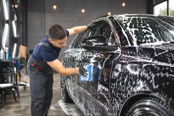 Njoftime Pune per Lavazhier, Tapicier ne Tirane