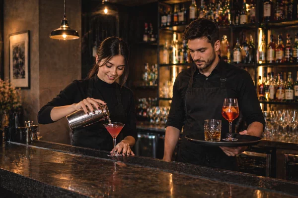 Njoftime Pune per • 🍹 Banakiere • 🍽️ Kamariere • 🧹 Sanitare ne Tirane