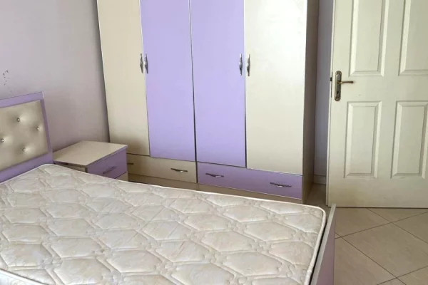 Shtepi me qera Apartament ne Tirane, 2+1, Mobilimi E mobiluar, Pagesa 10,000  Leke.