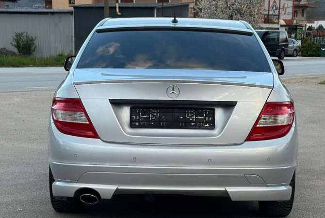 Makina ne shitje ne Tirane, Mercedes-Benz, 2008 Diesel,Kambio Automatik Pagesa 5,700  Euro.