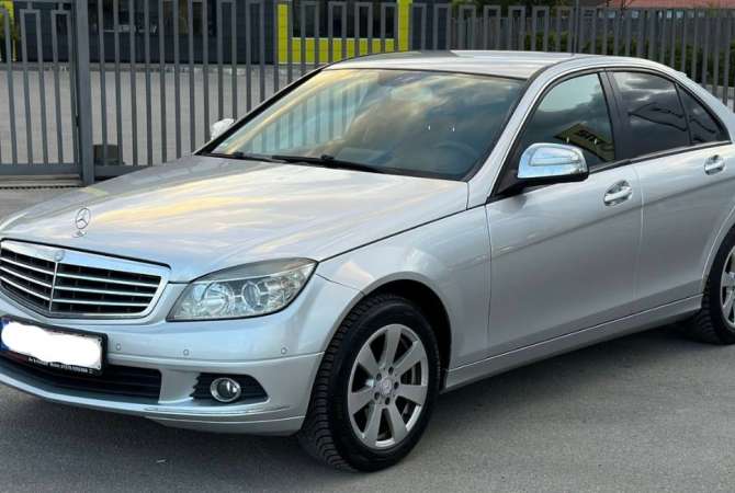 Makina ne shitje ne Tirane - 5,700 Euro