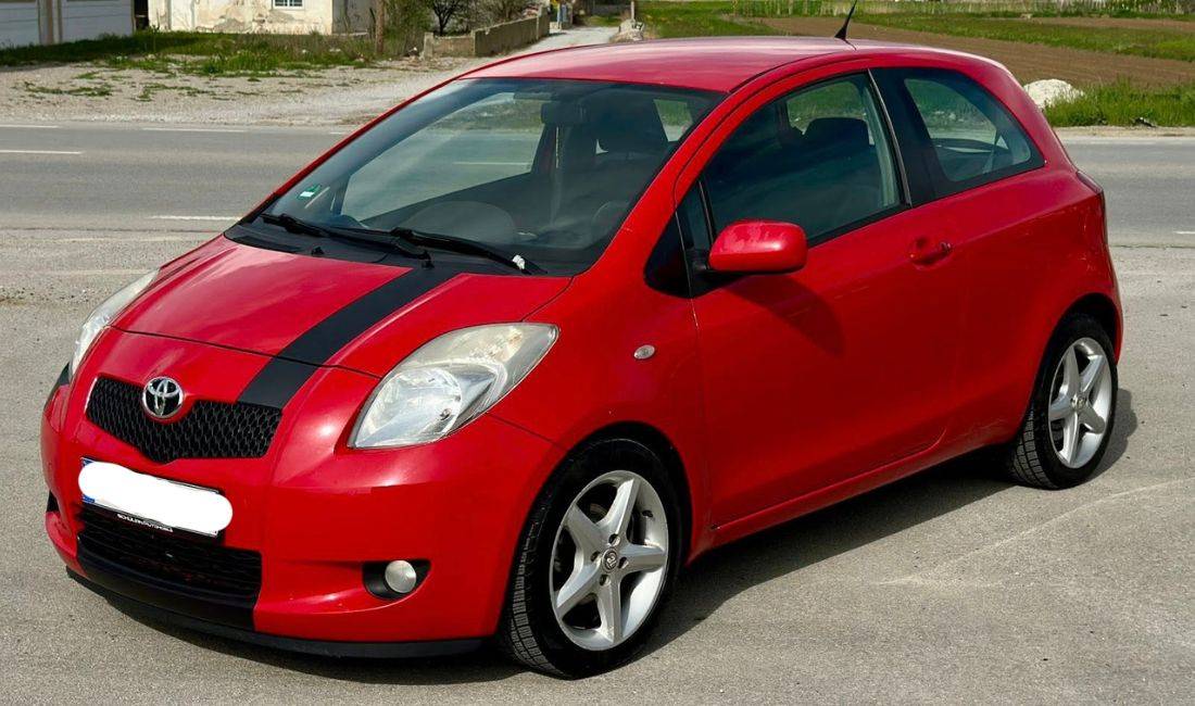 Auto in Vendita a Tirana, Toyota, 2006 Benzine,Kambio Automatik Pagamento 3,700  Euro.