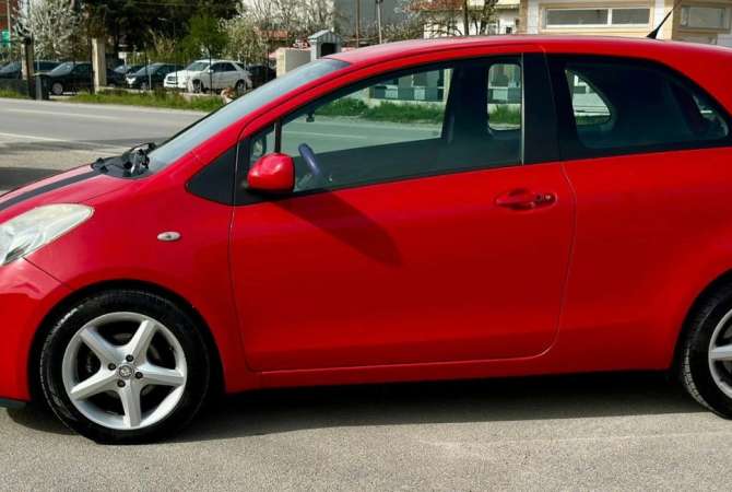 Auto in Vendita a Tirana, Toyota, 2006 Benzine,Kambio Automatik Pagamento 3,700  Euro.
