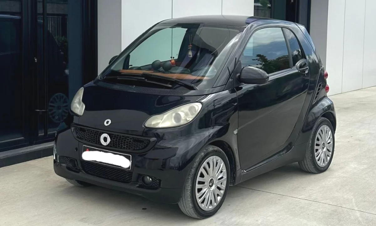 Makina ne shitje ne Tirane, Smart, 2008 Diesel,Kambio Automatik Pagesa 3,500  Euro.