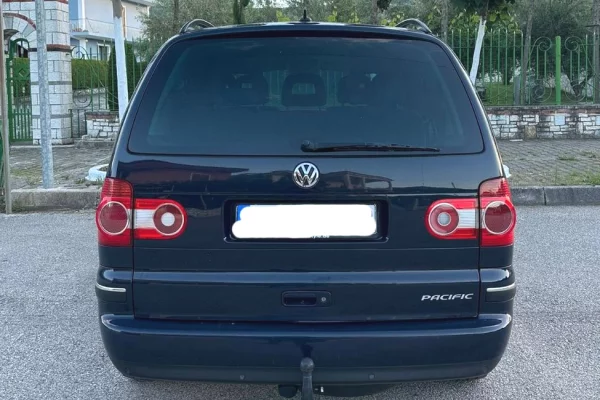 Makina ne shitje ne Vlore, Volkswagen, 2007 gasoline-gas,Kambio Manual Pagesa 4,800  Euro.