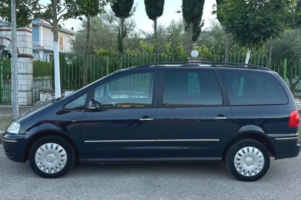 Makina ne shitje ne Vlore, Volkswagen, 2007 gasoline-gas,Kambio Manual Pagesa 4,800  Euro.