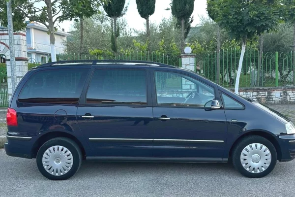 Makina ne shitje ne Vlore, Volkswagen, 2007 gasoline-gas,Kambio Manual Pagesa 4,800  Euro.