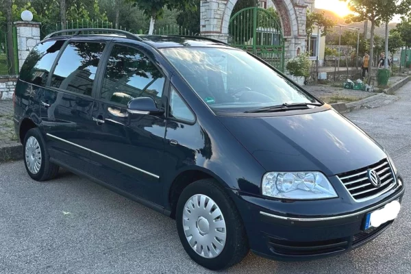 Makina ne shitje ne Vlore, Volkswagen, 2007 gasoline-gas,Kambio Manual Pagesa 4,800  Euro.