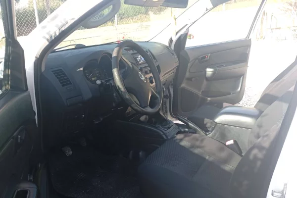 Makina ne shitje ne Vlore, Toyota, 2015 Diesel,Kambio Manual Pagesa 14,500  Euro.