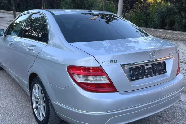 Cars for sale in Fier, Mercedes-Benz, 2008 Benzine,Kambio Manual Payment 4,499  Euro.