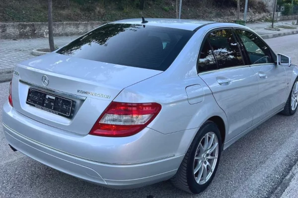 Cars for sale in Fier, Mercedes-Benz, 2008 Benzine,Kambio Manual Payment 4,499  Euro.
